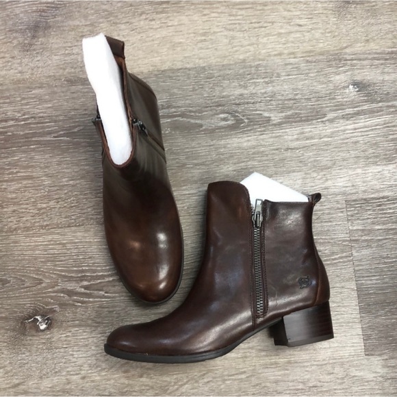 NWOT - BORN Landa Brown Leather Zip Ankle Bootie SIZE 7 - Picture 7 of 7